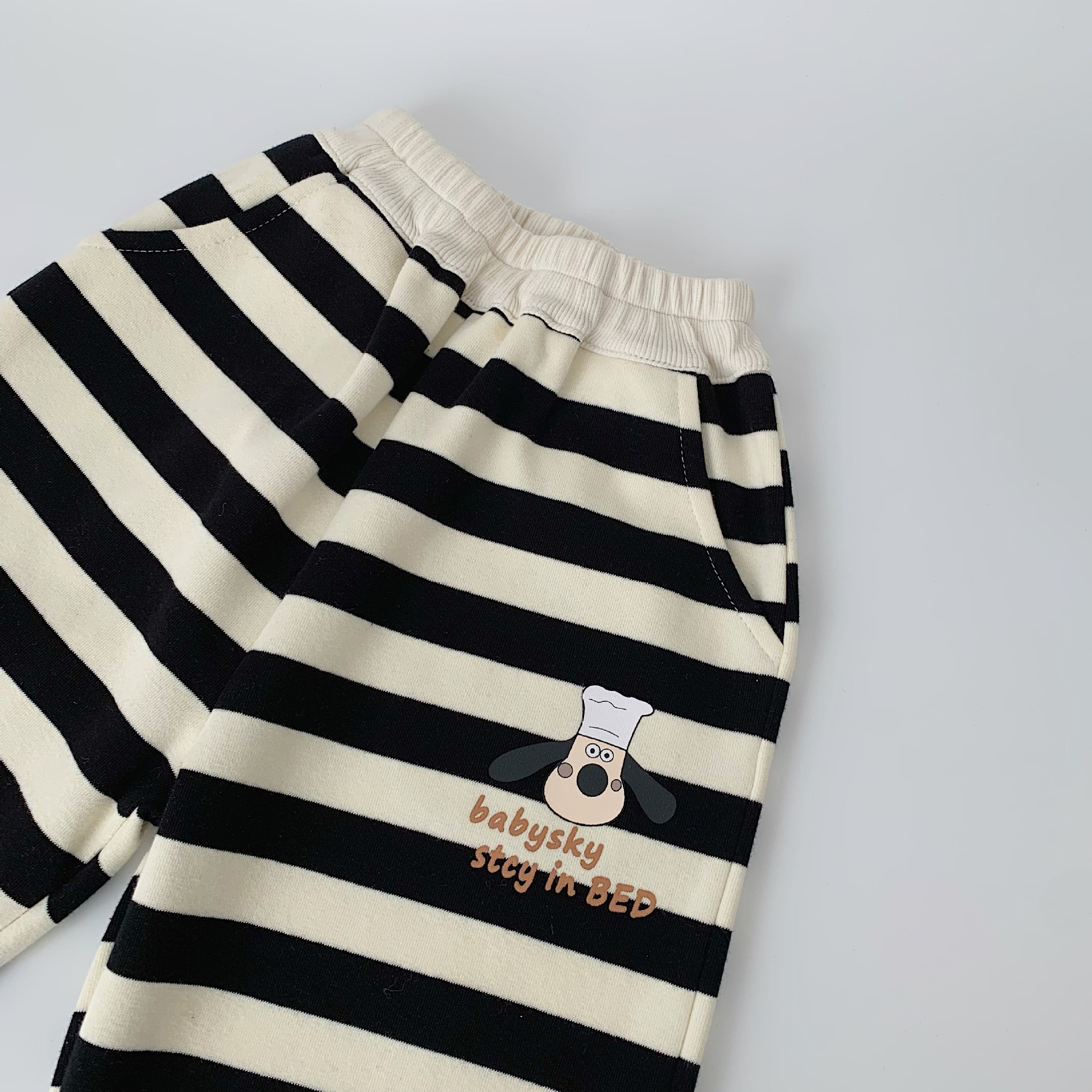 Maibao traje infantil de primavera suéter de dibujos animados para niños y niñas pantalones casuales a rayas nuevo conjunto de dos piezas