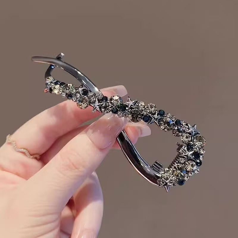 Trendy New Light Luxury Starry Metal Twist Clip with Diamonds, Elegant Curved High-End Hairpin for Women Trendy New Light Luxury Starry Metal Twist Clip with Diamonds, Elegant Curved High-End Hairpin for Women