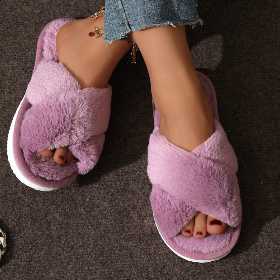 thumbnail image 1 of Zapatillas de algodón con correa cruzada de felpa cruzada de estilo europeo y americano para mujer, 1 of 5
