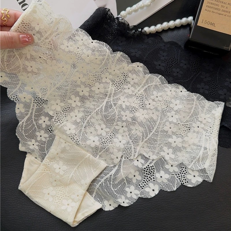 French romantic sexy pure desire wind speed dry lace underwear nude sense zero binding thin breathable triangle shorts summer