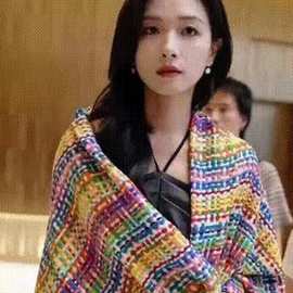 万茜同款七彩虹小香风格子仿羊绒围巾女冬季学生百搭长款披肩围脖