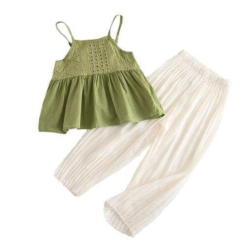 Girls suspender suit green hollow small suspender + white bloomers two-piece set summer travel summer vacation