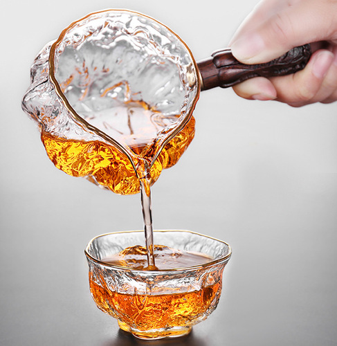 Glass side handle fair cup tea leaking cup walnut pattern male cup even cup tea sea heat-resistant tea divider tea set accessories