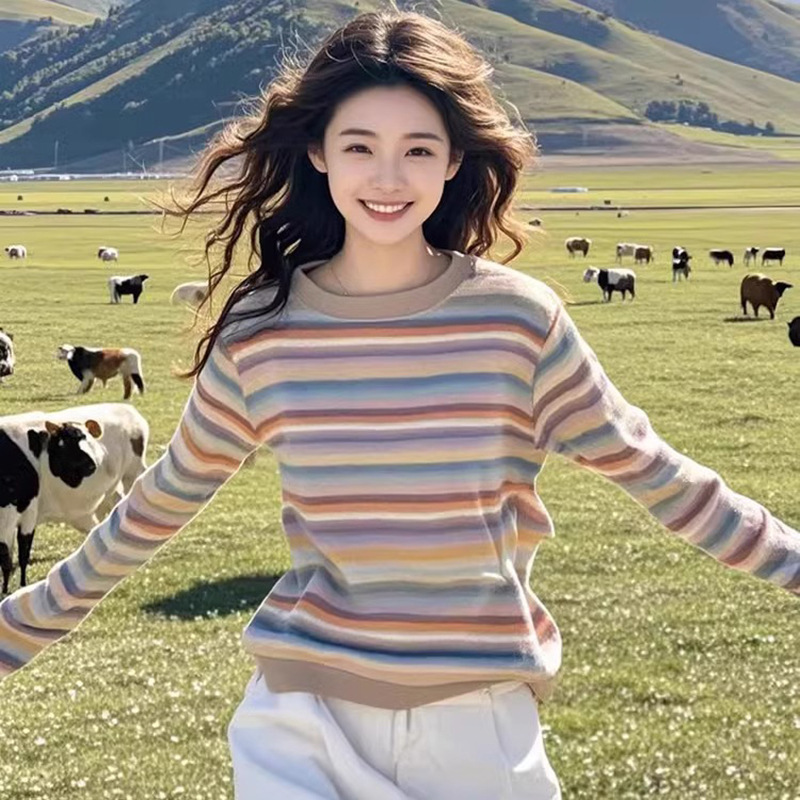 筱香饰彩虹条纹正肩长袖T恤女2025秋季小个子设计感小众宽松上衣|undefined
