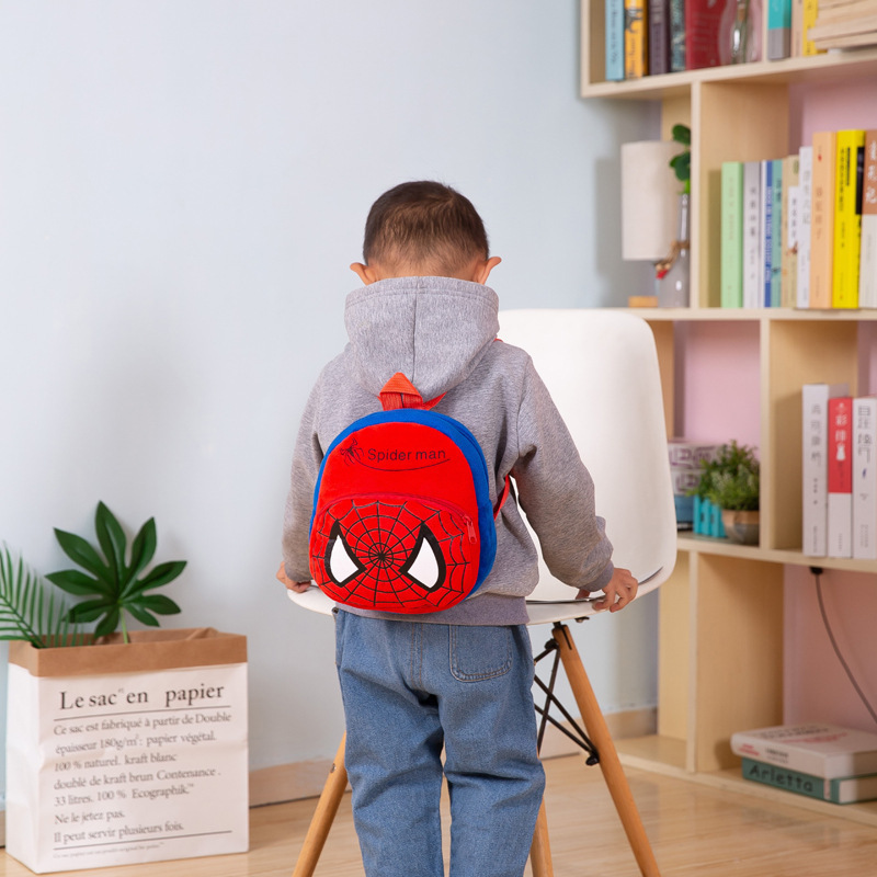 Bolso de felpa informal para bebés transfronterizos, monedero de año, reducción de la carga, mochila de comercio exterior de dibujos animados, mochila de ocio