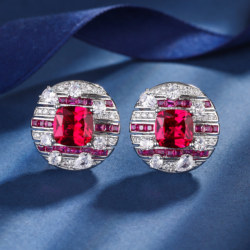 Pendientes de corindón rojo