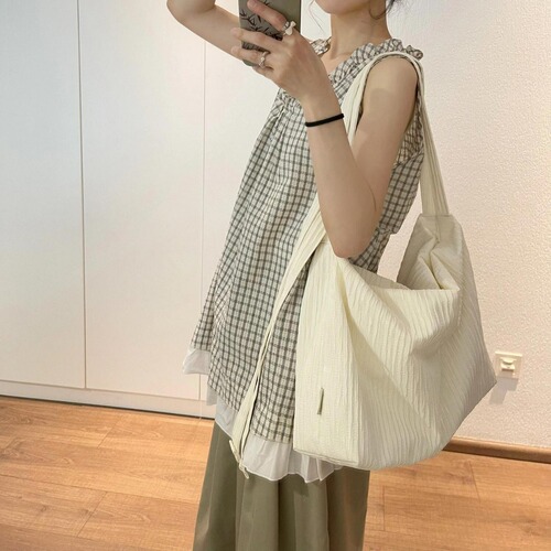 Korean niche texture striped backpack women's large-capacity commuting loose wandering bag student single shoulder crossbody bag