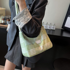 クロスボディショルダーバッグ、新鮮で軽いチェック柄、日本製、かわいい、カジュアル、多用途の小さなバッグ、女性の個性、ガーリースタイル