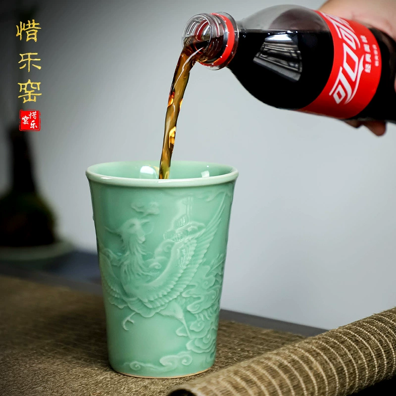 Керамическая кружка для чая Coke Master с драконом и фениксом из селадоновой керамики, набор для чая Kung Fu, офисная кружка, простая в использовании чашка для напитков