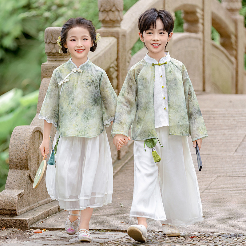 儿童国风汉服男女童2026新款中秋节表演服周岁男宝礼服新中式唐装