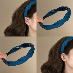 海青青! 麻編みカチューシャ! 気質の高い頭のトップのカチューシャの女性2025の新型の広い辺は歯の旅行のカードを持っています。