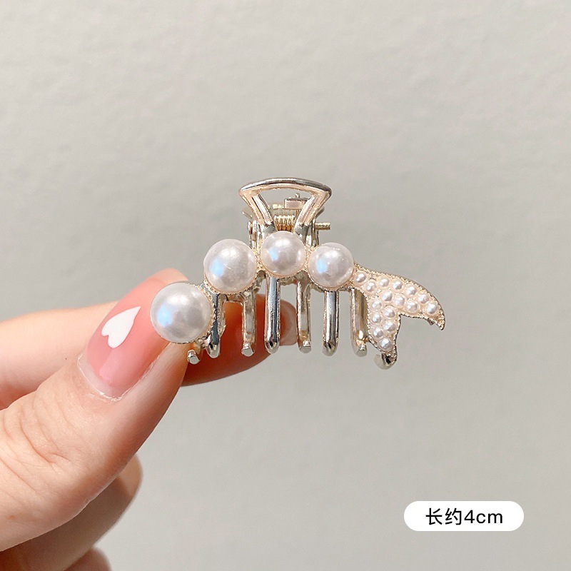 Pequeñas pinzas de cabello de perla temperamento feminino medio agarrado pinzas de cabello de borde pequeño adornamiento de cabeza de alto nivel no lastimar pinzas de cabello