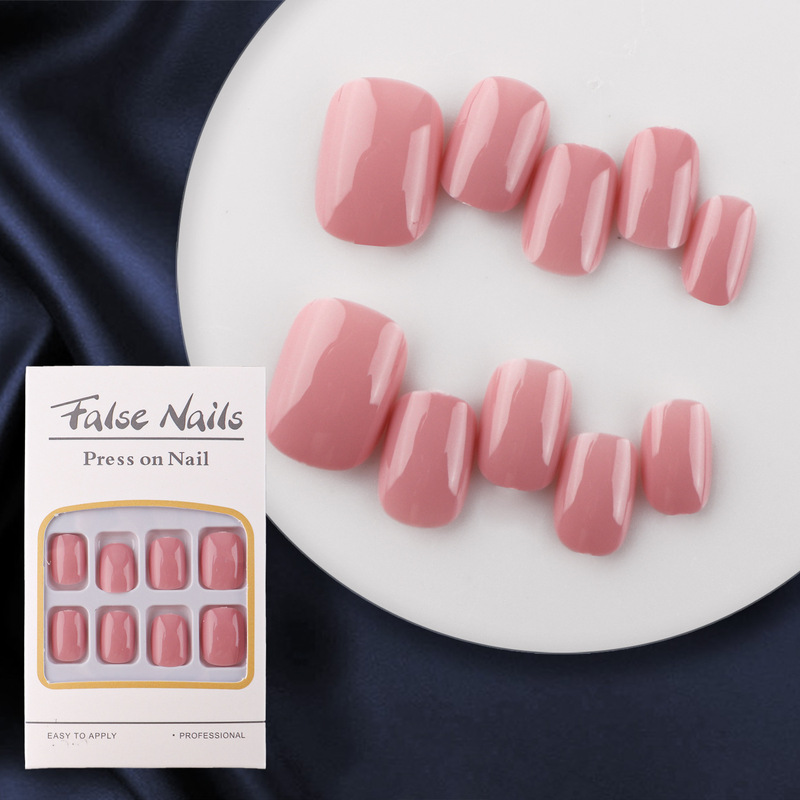 24 Pieces of Short Round Nails, Glossy Solid Color Nail Tips, Wearable Fake Nails, Solid Press on Nail
