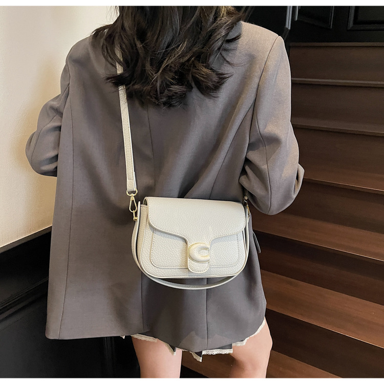 Korean niche fashion handbag for women 2025 new style simple solid color casual small square bag with a sense of high-end crossbody undefined