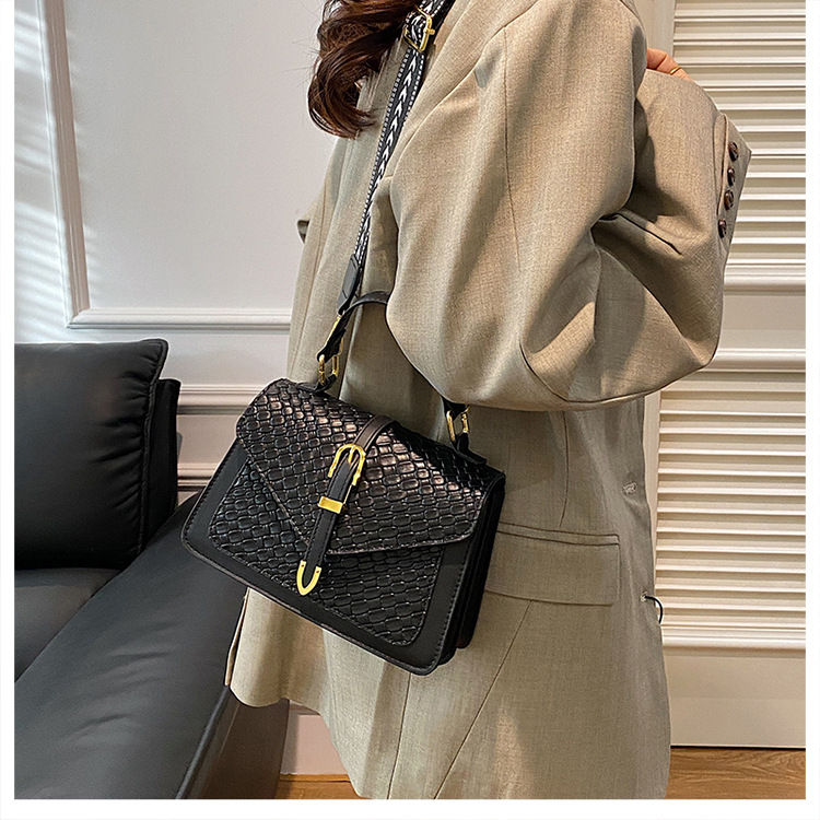 307g Weight Magnetic Buckle Closure Type Single Shoulder Strap Strap Type Crossbody Bag Bags Type Daily Occasion Pu Leather Material Color Block, Solid Color Pattern All Seasons Season Women's Gender Classic Style Style Square Shape Small Size Women's Small Pu Leather Color Block Solid Color Classic Style Square Magnetic Buckle Crossbody Bag 2
