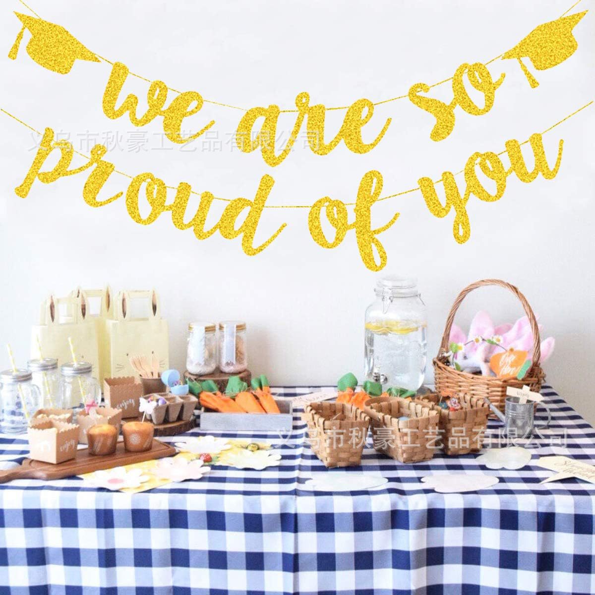 Temporada de graduación de oro tema colgante 2024 fiesta de graduación escenario de PVC colgante espiral