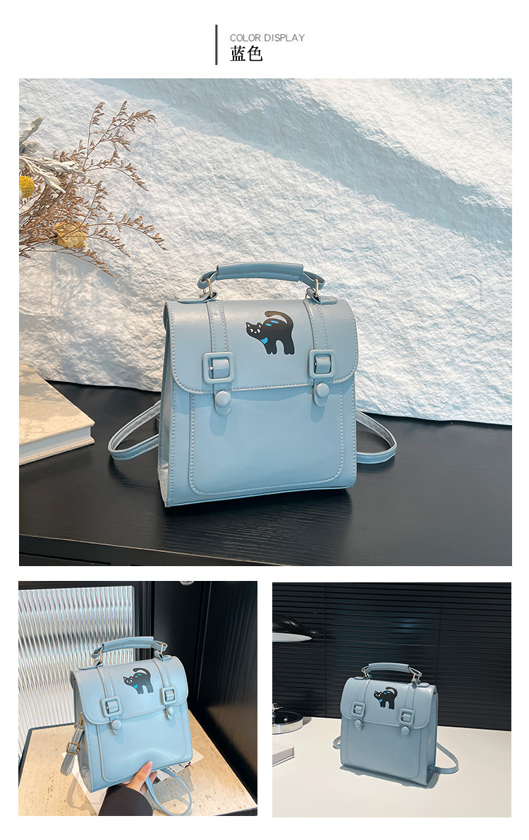 A new 2024 French retro backpack for women, a trendy and versatile single-shoulder bag with a large capacity for commuting undefined