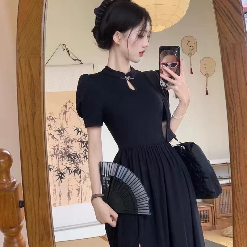 Chinese-Style Modernized Cheongsam Black Slim-Fit Dress for Women with Side Slits, Summer Puff Short Sleeves, Waist-Cinching Long Dress