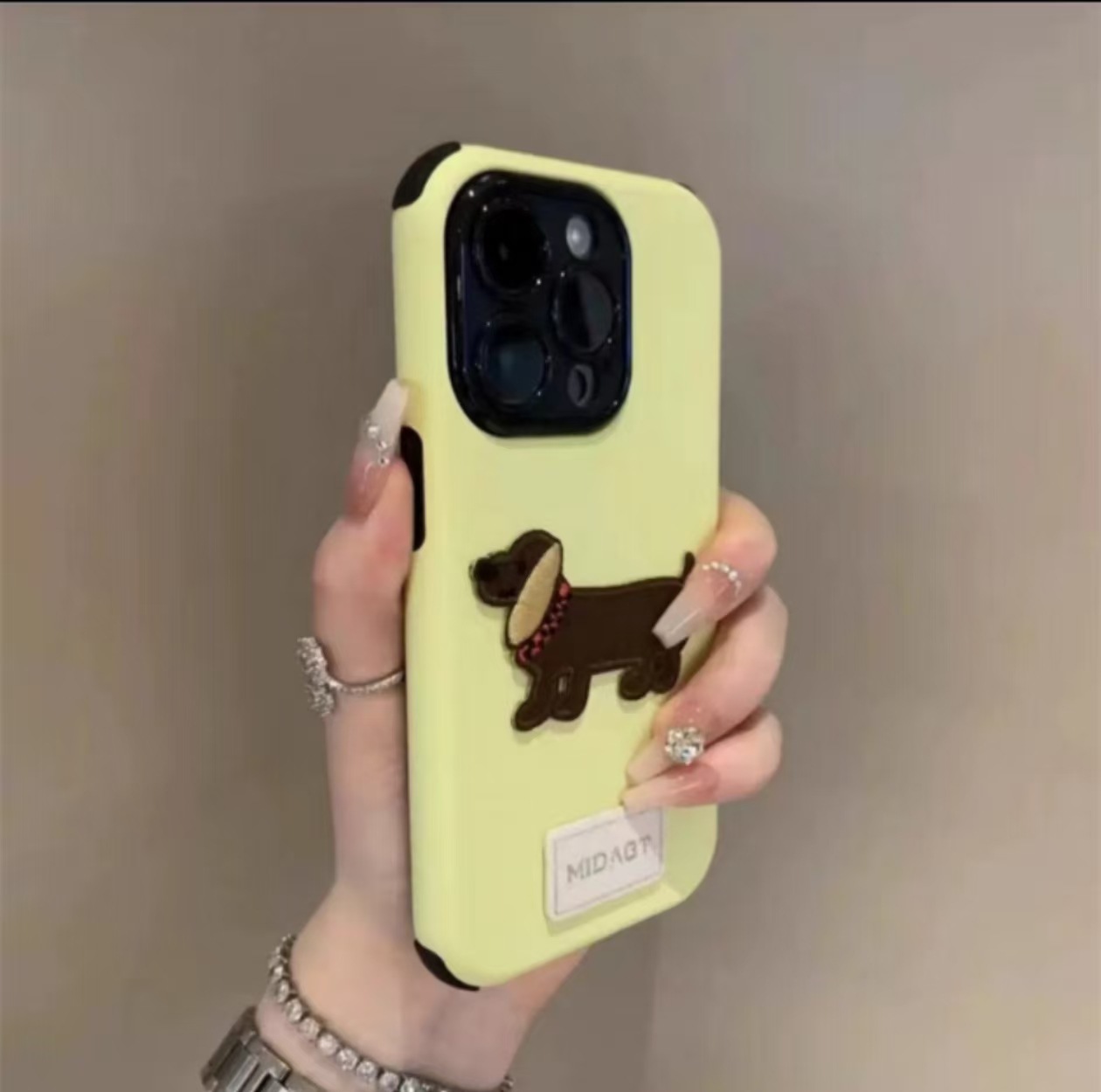 Perro salchicha de color sólido simple para iPhone 16ProMax funda para teléfono móvil 14 Apple 15 pareja 13 nicho 12 mujer