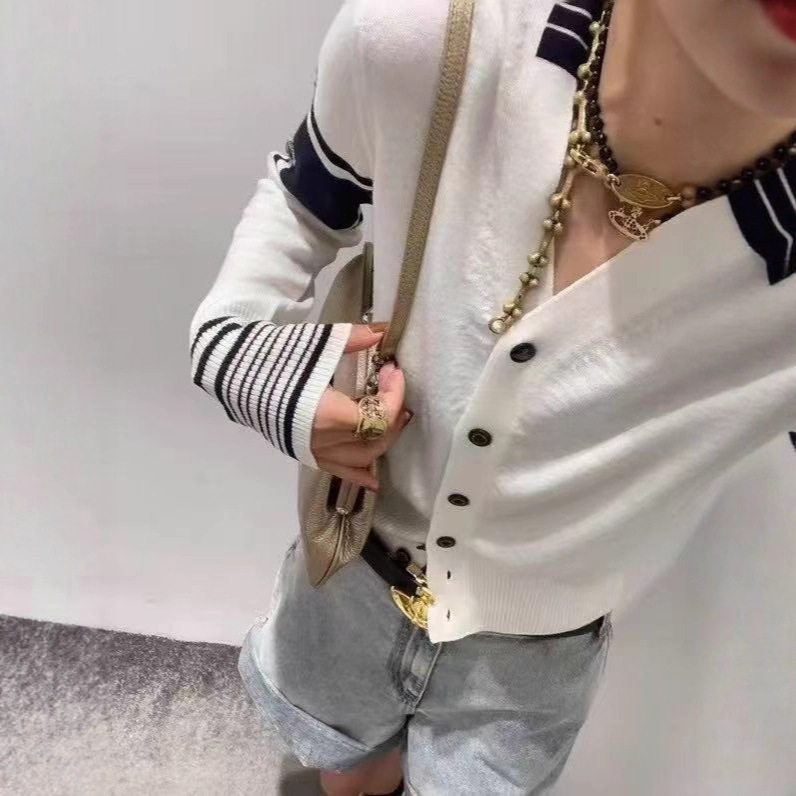 高品质~秋冬新款拼接V领土星刺绣休闲学院风针织开衫羊毛毛衣外套|undefined