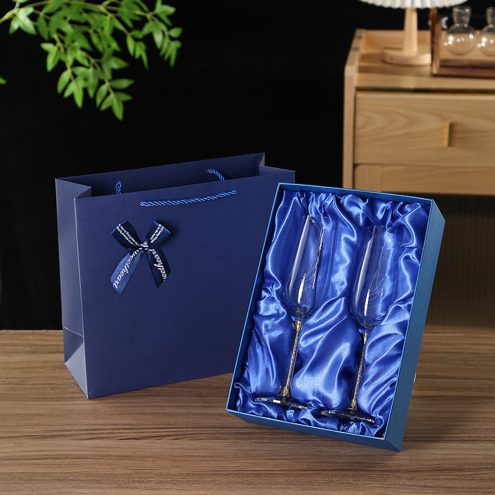 크리스탈 샴페인 유리 호텔 상업용 잔 가정용 고급 레드 와인 유리 선물 창조적 인 유리 세트 공장 도매