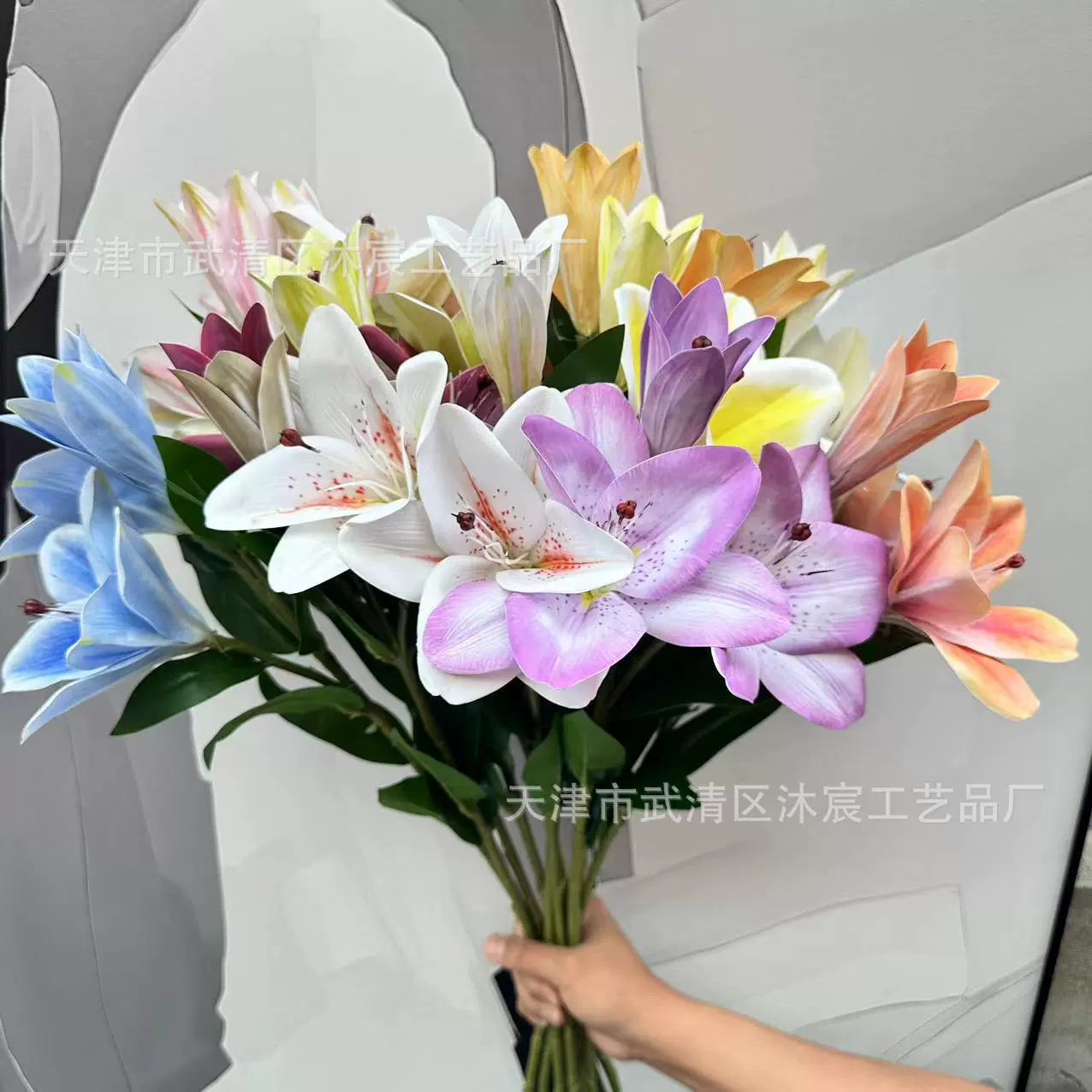 3d半开百合 2花1包仿真花香水百合打印百合花手感装饰家居道具婚