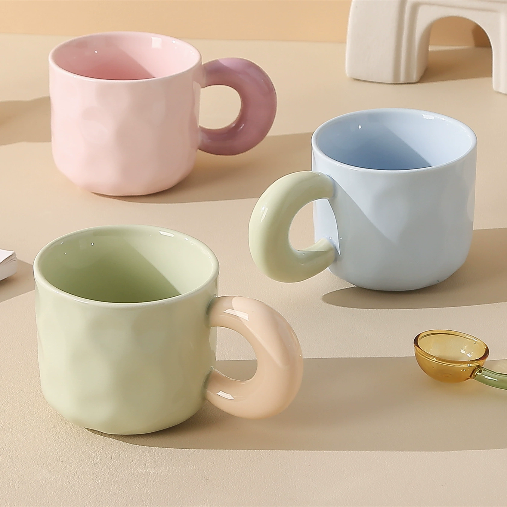 Contrasting Ring-Handle Ceramic Mug, 301–400 ml, Textured Pastel Colors