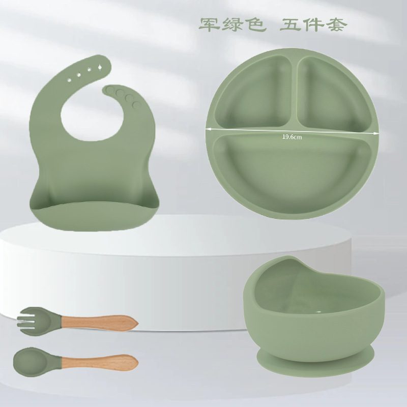 Juego de cinco piezas verde militar (500g) babero pequeño ventosa cuenco tenedor de madera cuchara