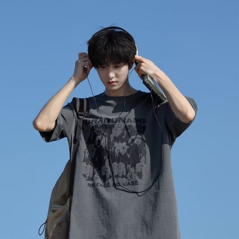 Camiseta de cuello redondo y manga corta, estilo coreano, moderna, informal, holgada, para hombre, verano 2025