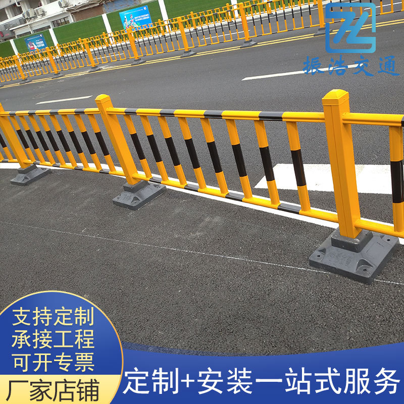市政交通护栏城市道路锌钢防护栏马路中央隔离栏机非分隔栏杆厂家