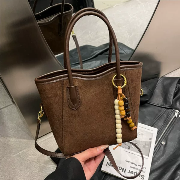 Autumn and Winter Bags for Women 2026 New Style Suede Handbag High-End Niche Leopard Print Shoulder Crossbody Bucket Bag