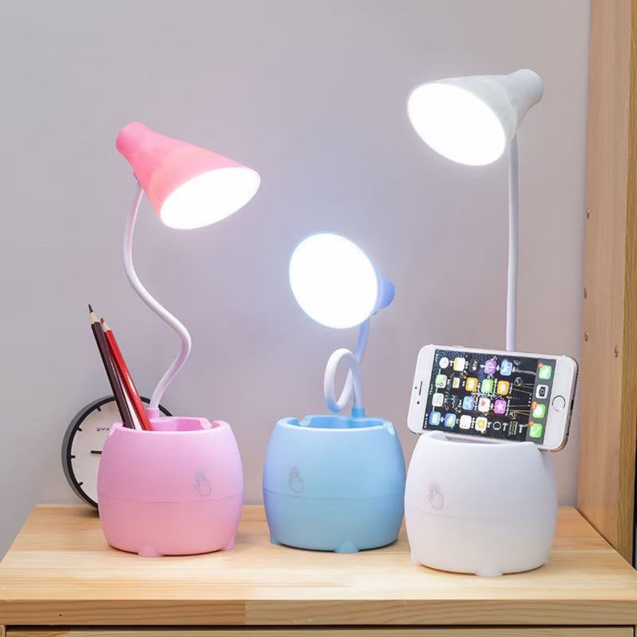 Pen container manufacturers charging eye protection desk lamp T20LED three Touch portable folding student dormitory night light New