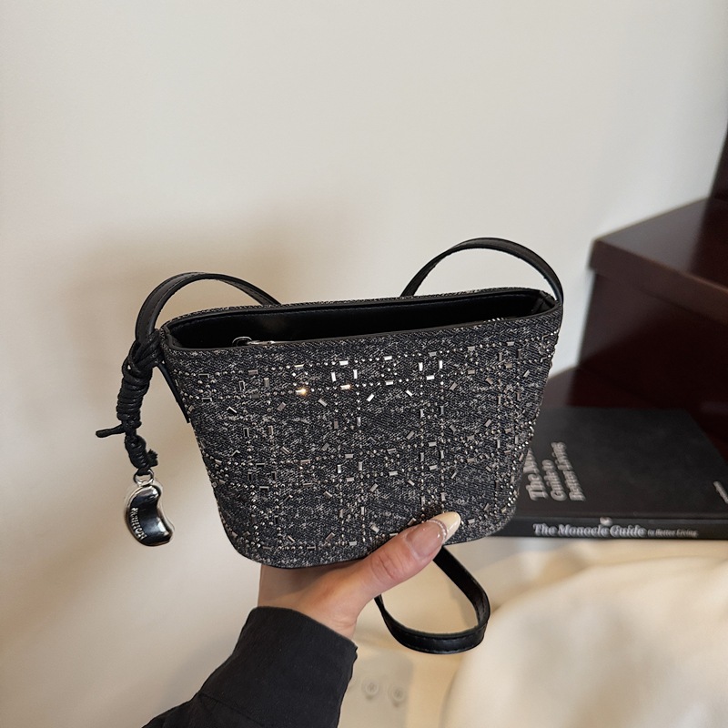Bolsos pequeños de mezclilla populares de verano para mujer 2025 nuevo estilo estilo occidental todo fósforo moda pequeña bolsa cuadrada textura de moda bolsa de cubo