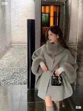 新款韩版呢子大衣女2023冬季高级设计感宽松气质斗篷毛领毛呢外套