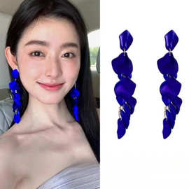 深蓝泣露~法式克莱因蓝色花瓣耳环女高级感夸张流苏耳钉气质耳饰
