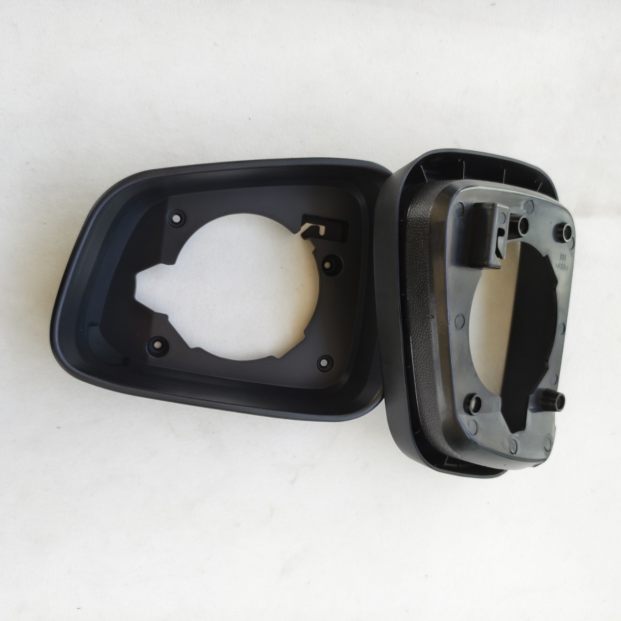 Suitable for Buick Encore, Chevrolet Trax 13-18 models, Opel Mokka X mirror frame, reversing rearview mirror frame
