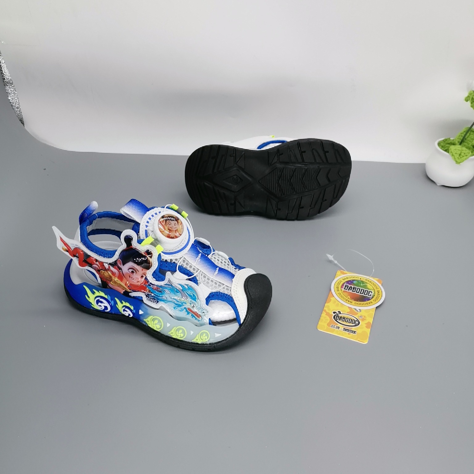 Sandalias para niños estilo de verano 2025 estilo caliente zapatos de playa para niños zapatos de verano nuevos zapatos para niñas zapatos de playa Baotou