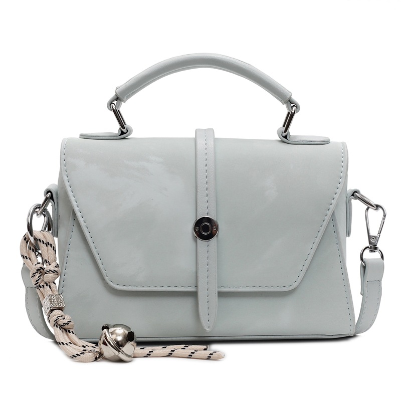 Bagos de estilo exterior para damas 2025, nuevo bolso de mano popular, bolso de mano caliente, bolso de alta calidad.