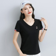 大品牌专柜夏季款女装T恤短袖时尚气质百搭V领刺绣纯棉纯色女上衣