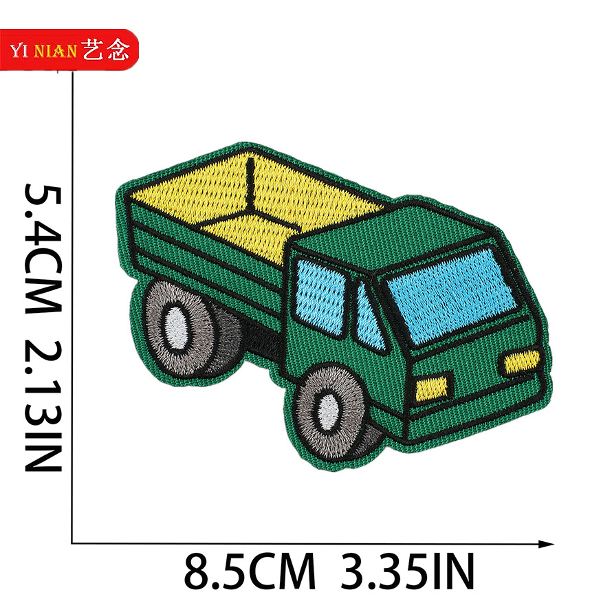 Coche de dibujos animados bordado pegatinas de tela Coche de ingeniería ropa para niños parche pegatinas bordado de computadora Zhang Zi Ropa Decoración camión de bomberos