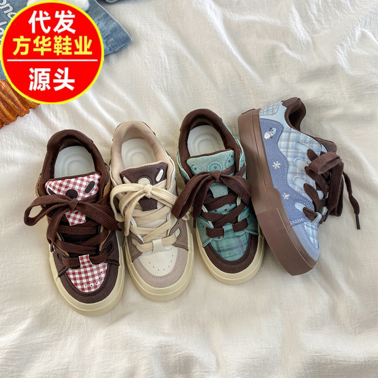 2026 primavera y otoño nuevos zapatos chicos de estilo coreano de alto valor, zapatos casuales retro puerto, zapatos de skate para mujeres
