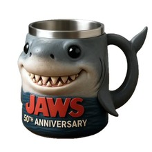 跨境新品鲨鱼杯树脂桌面摆件高级感小众家居用品萌粒装饰工艺品