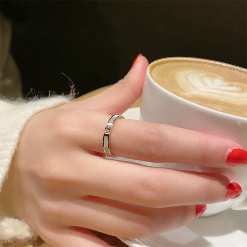 Korean style titanium steel micro-paved double diamond white mother-of-pearl ring for women 18k rose gold index finger, personalized, fashionable and versatile ring