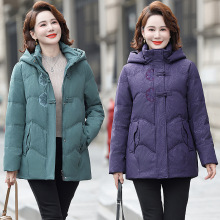 专柜抗寒中老年妈妈羽绒服2025新款时尚复古奶奶装保暖白鸭绒外套