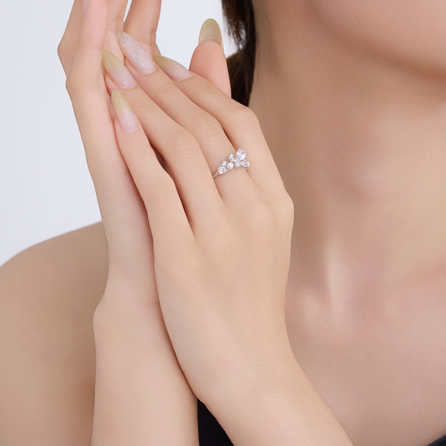 Xuping imitación de perlas mariposa abierta anillo nicho diseño dulce suave viento elegante temperamento anillo joyería al por mayor