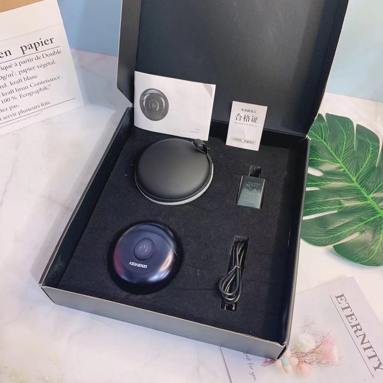 小型ディスク型シェーバー 誕生日プレゼント バレンタインデー シェーバーギフトボックス ギフトバッグ 彼氏、父親、先生への贈り物 長時間使用可能