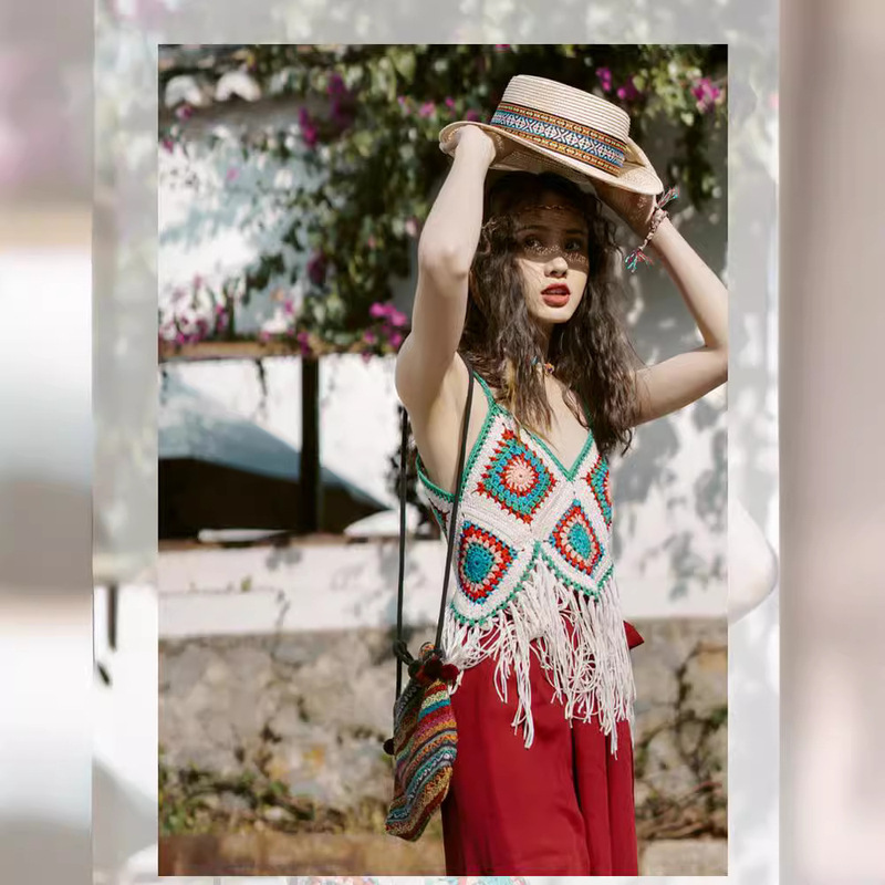 Dream Horse ethnic style sling vacation with Bohemian tassel vest hollow knitted color matching short summer