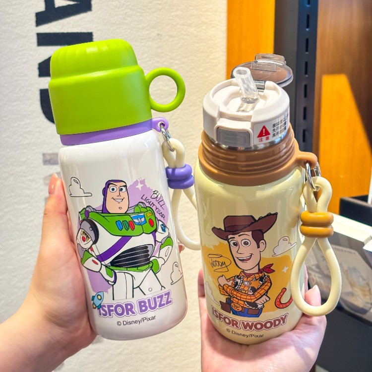 Toy Story Kids Taza de calor especial para niños y niñas para la escuela Taza de agua para estudiantes de primaria Taza de paja de tres usos