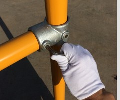 42mm steel pipe connector assembly type fence component frame connection piece stair railing pipe fitting galvanized pipe fixing piece