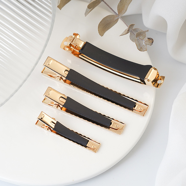 High quality color retaining oil sealing golden leather case non-slip thickened duckbill clip spring clip square clip DIY jewelry accessories